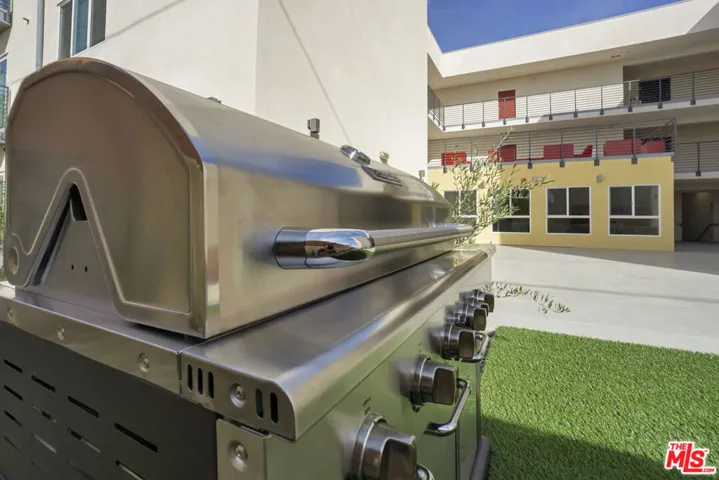 6925 Knowlton Place 302, Los Angeles, California 90045