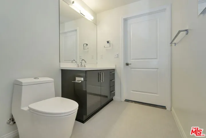 6925 Knowlton Place 302, Los Angeles, California 90045