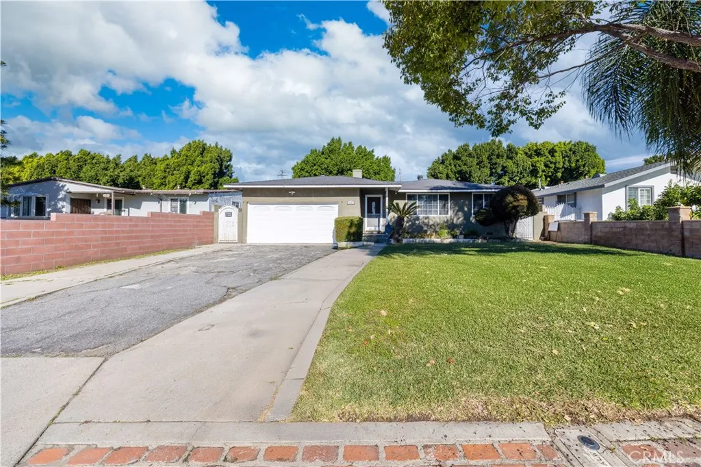 1823 W Palm, West Covina, California 91790 home-pic-1