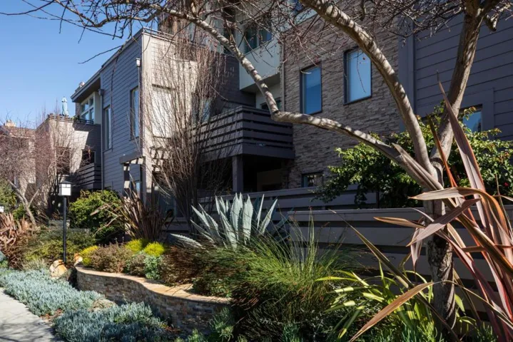 5100 El Camino Real 209, Los Altos, California 94022