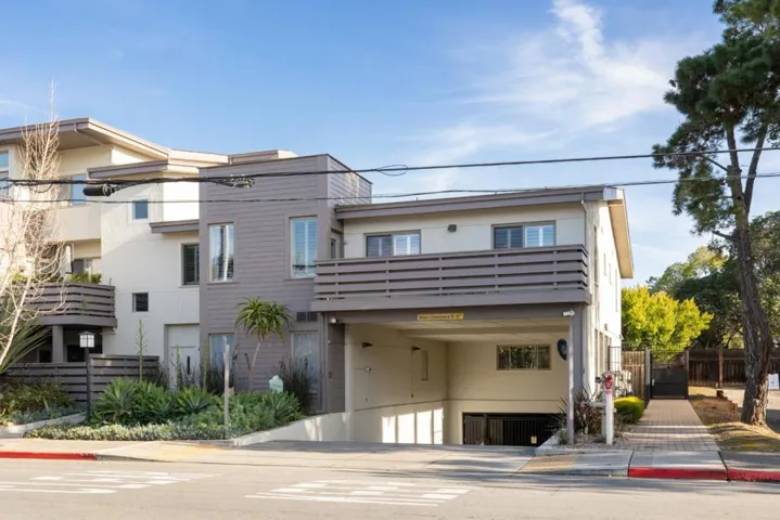 5100 El Camino Real 209, Los Altos, California 94022