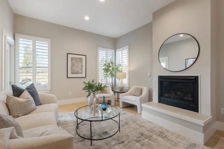 5100 El Camino Real 209, Los Altos, California 94022