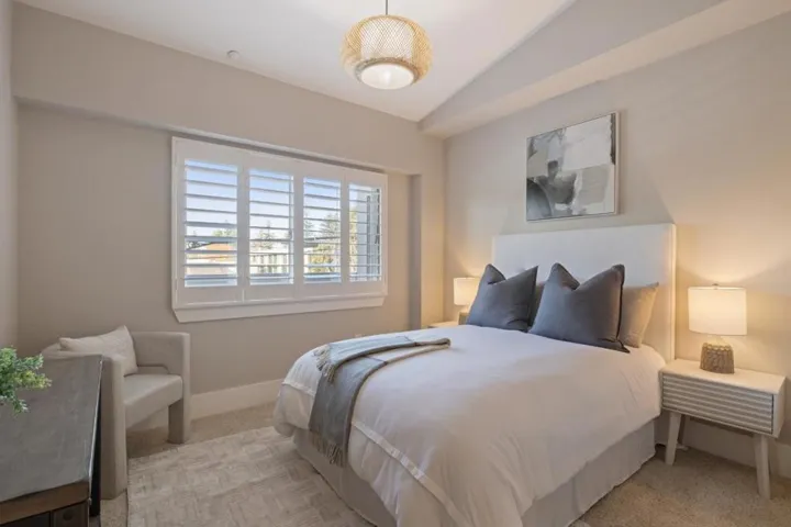 5100 El Camino Real 209, Los Altos, California 94022