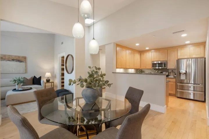 5100 El Camino Real 209, Los Altos, California 94022