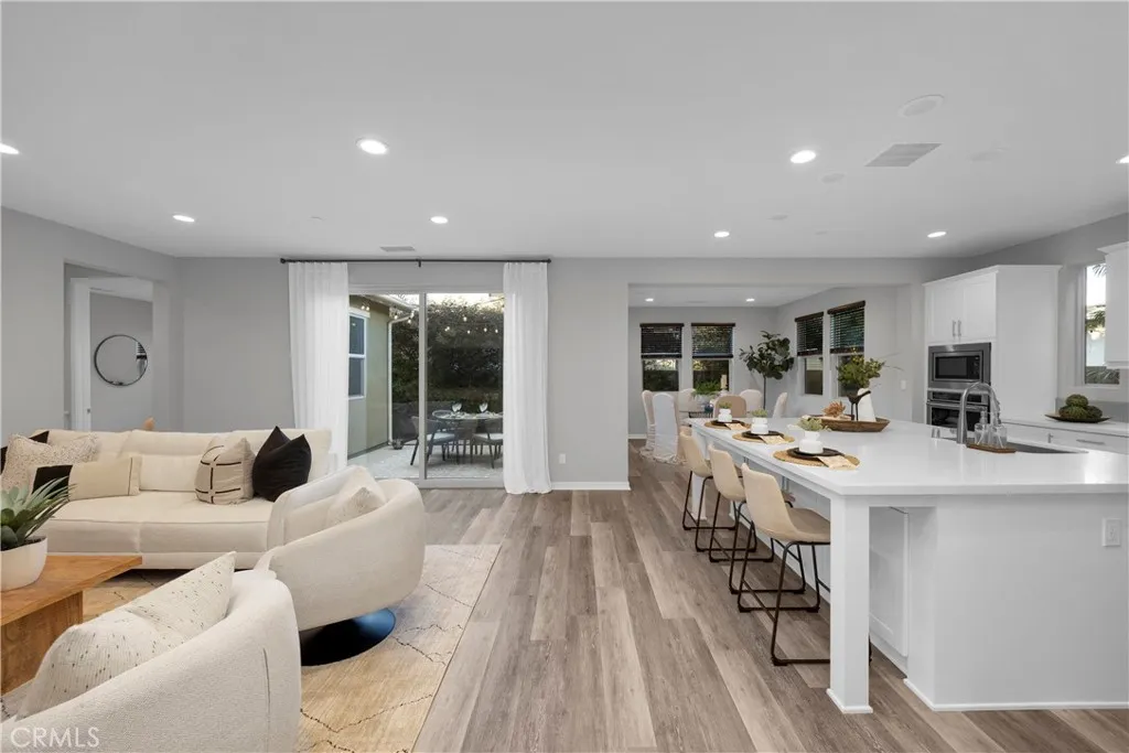 31 Alienta Lane, Rancho Mission Viejo, California 92694 home-pic-6