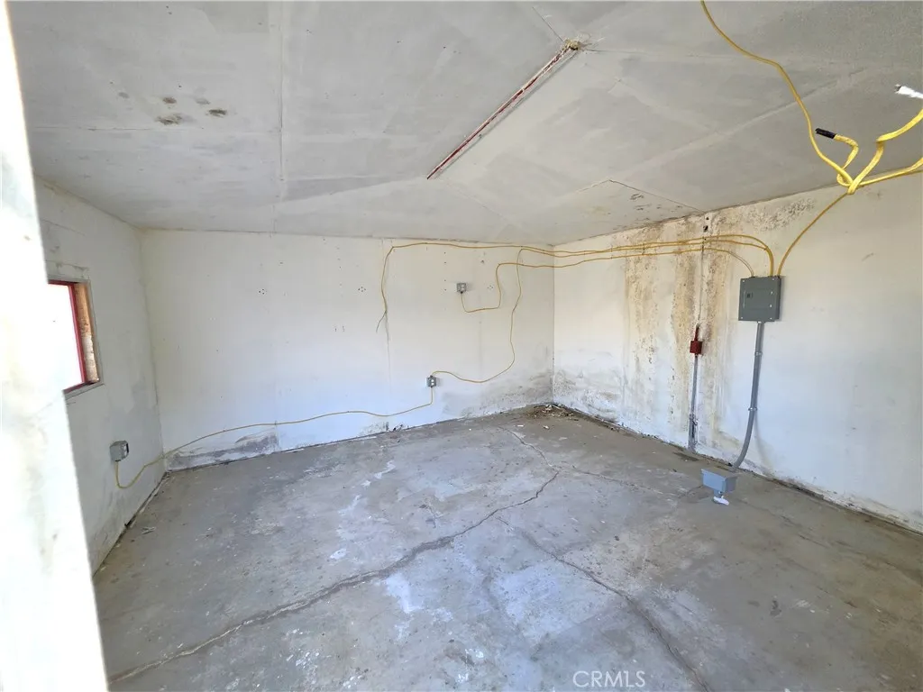 6848 Holbrook, Riverside, California 92504 home-pic-20