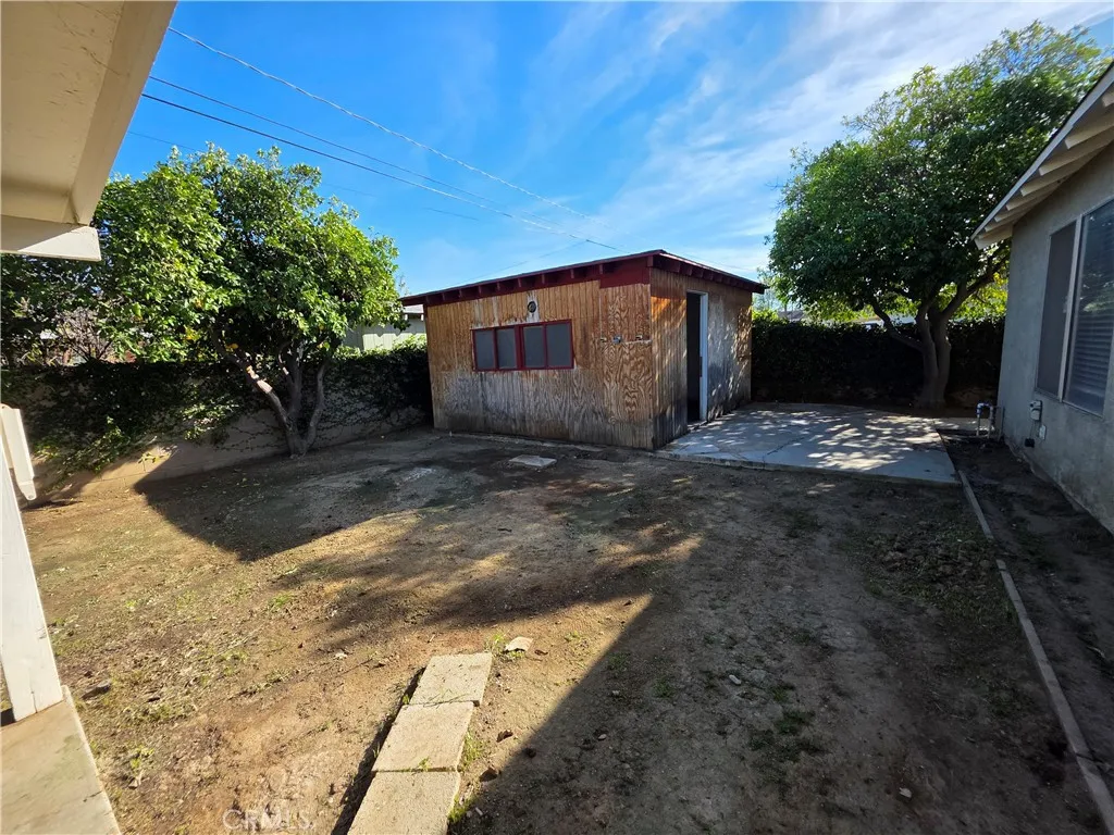6848 Holbrook, Riverside, California 92504 home-pic-17