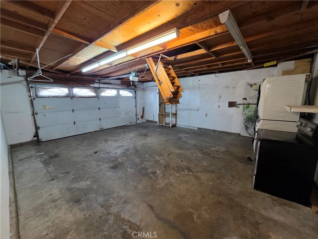 6848 Holbrook, Riverside, California 92504 home-pic-9