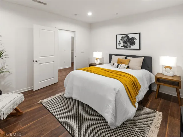 21 Gramercy 208, Irvine, California 92612