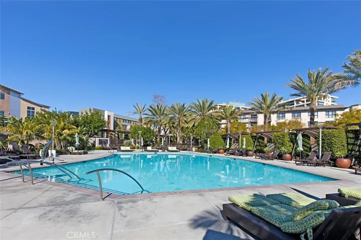 21 Gramercy 208, Irvine, California 92612