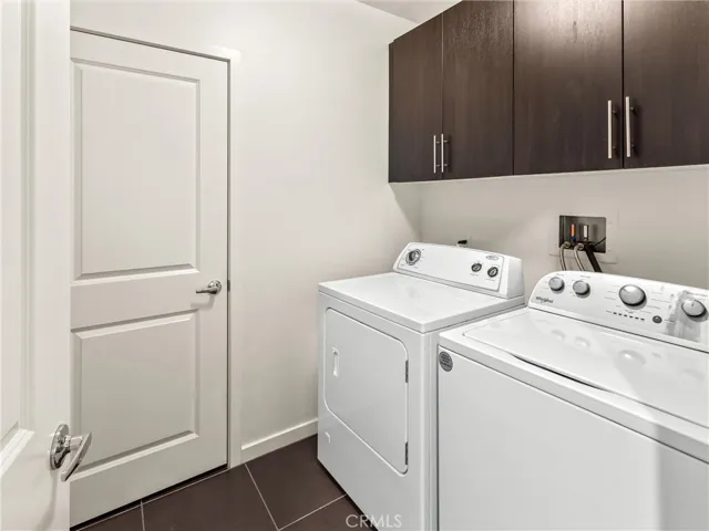 21 Gramercy 208, Irvine, California 92612