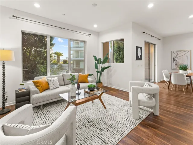 21 Gramercy 208, Irvine, California 92612