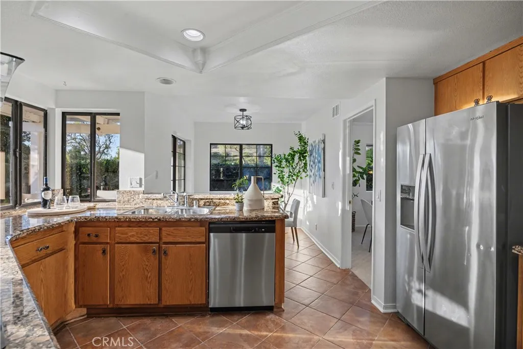27911 Sheffield, Mission Viejo, California 92692 home-pic-11