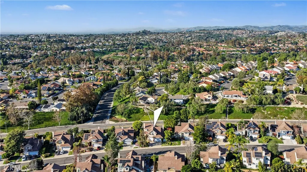 27911 Sheffield, Mission Viejo, California 92692 home-pic-35