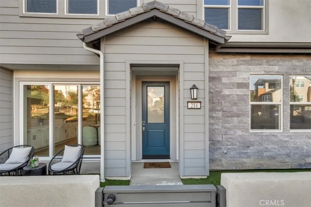 214 Tank, Irvine, California 92618 home-pic-33