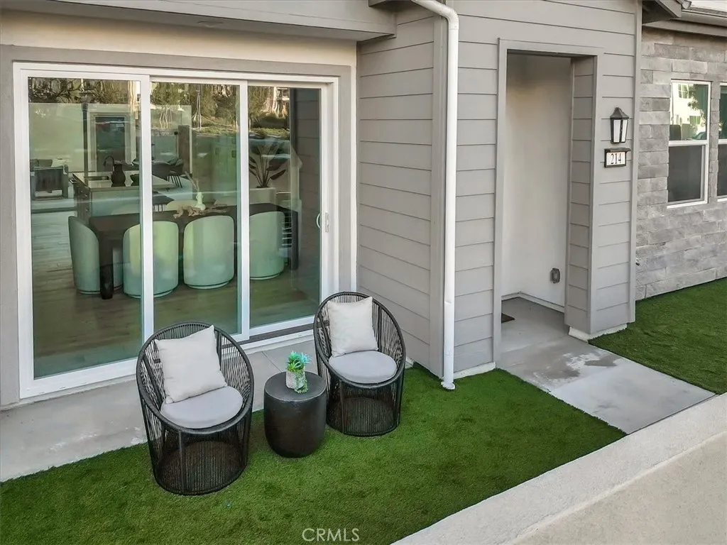 214 Tank, Irvine, California 92618 home-pic-30