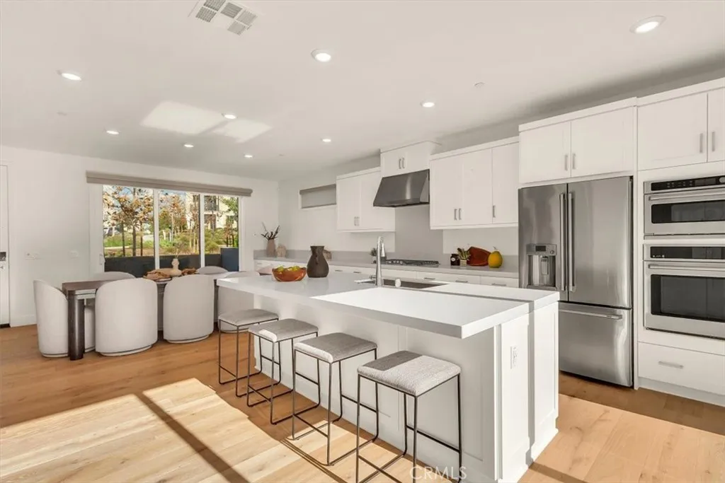 214 Tank, Irvine, California 92618 home-pic-4