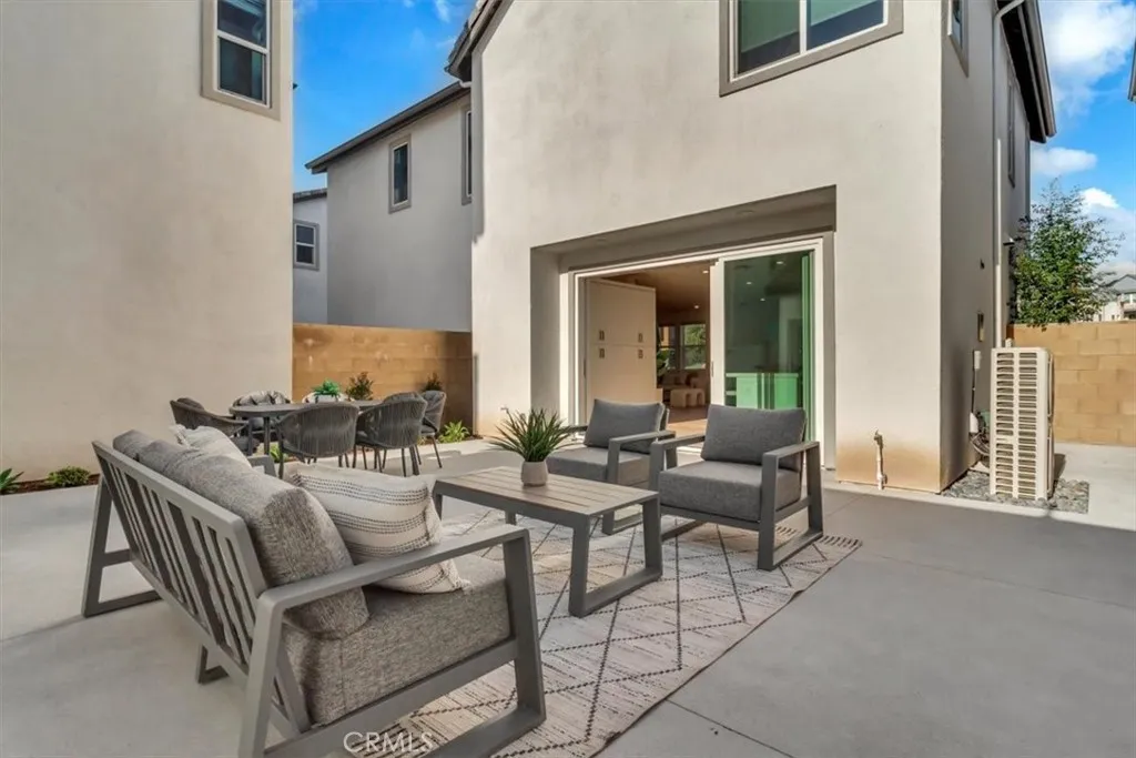214 Tank, Irvine, California 92618 home-pic-25