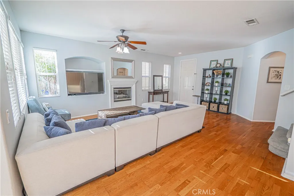 24134 Tango Drive, Valencia, California 91354 home-pic-13
