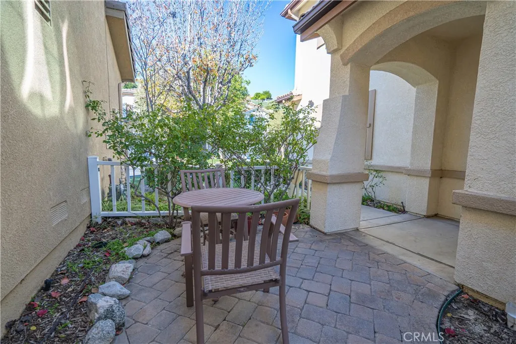 24134 Tango Drive, Valencia, California 91354 home-pic-40