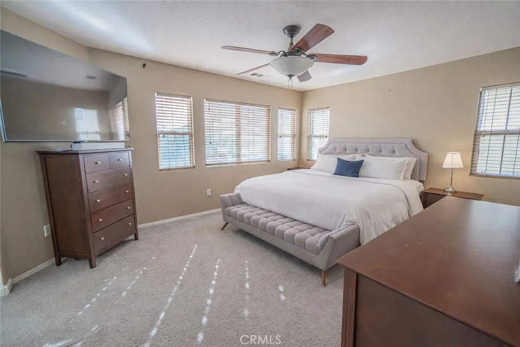24134 Tango Drive, Valencia, California 91354 home-pic-18