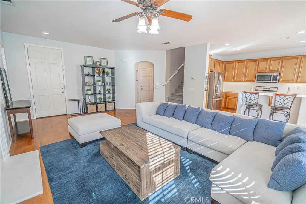 24134 Tango Drive, Valencia, California 91354 home-pic-15