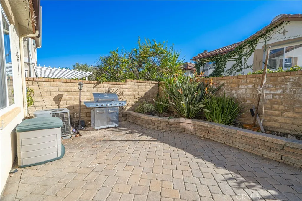 24134 Tango Drive, Valencia, California 91354 home-pic-35