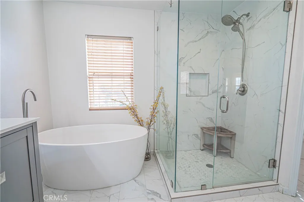 24134 Tango Drive, Valencia, California 91354 home-pic-23