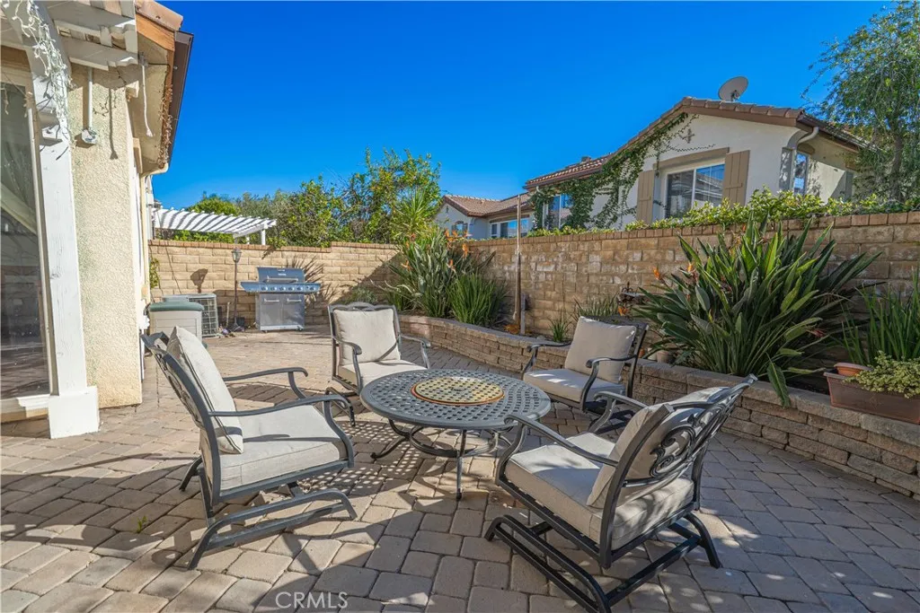 24134 Tango Drive, Valencia, California 91354 home-pic-37