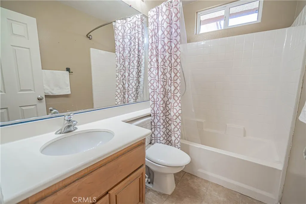 24134 Tango Drive, Valencia, California 91354 home-pic-27
