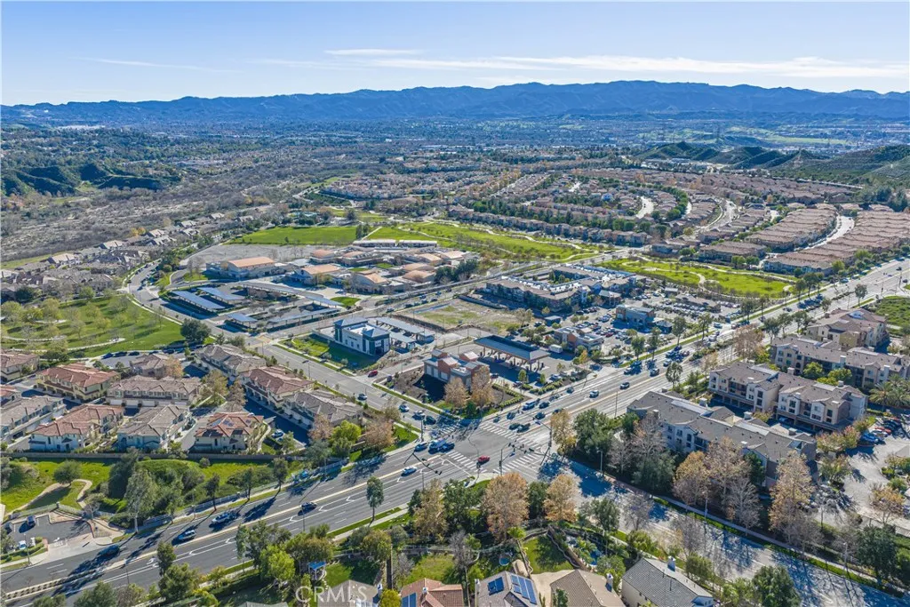 24134 Tango Drive, Valencia, California 91354 home-pic-45
