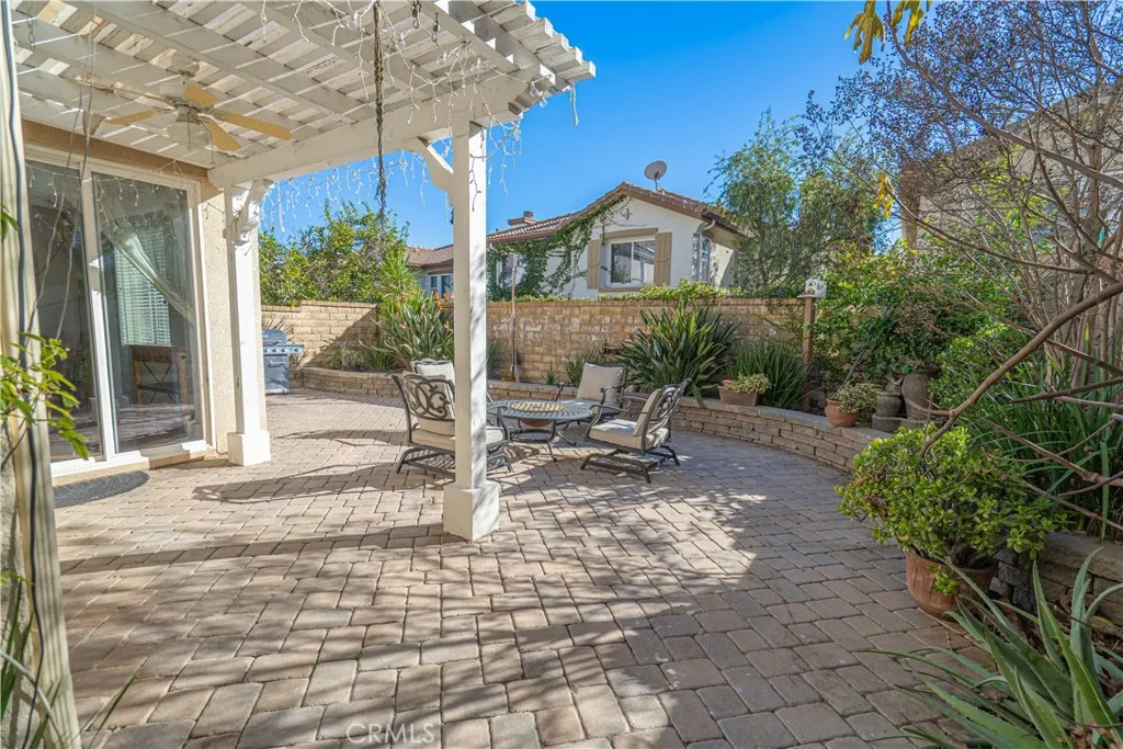 24134 Tango Drive, Valencia, California 91354 home-pic-32
