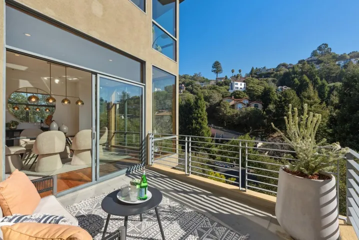 1015 1015 Grand View Dr, Berkeley, California 94705