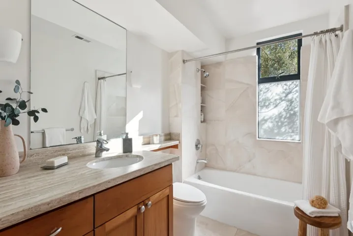 1015 1015 Grand View Dr, Berkeley, California 94705