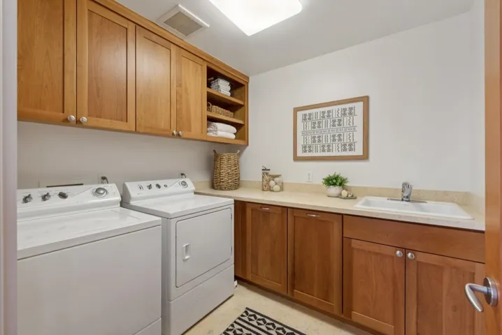 1015 1015 Grand View Dr, Berkeley, California 94705
