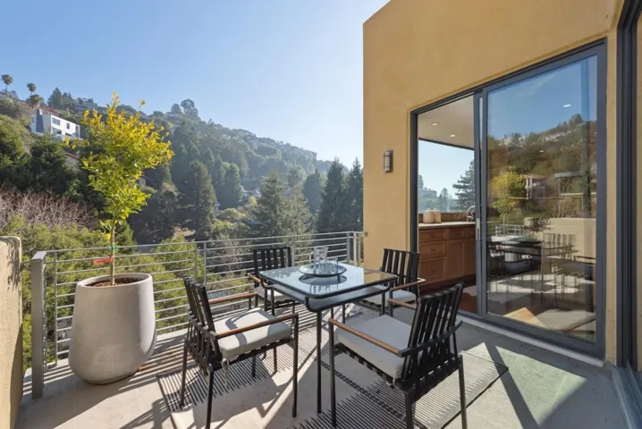 1015 1015 Grand View Dr, Berkeley, California 94705