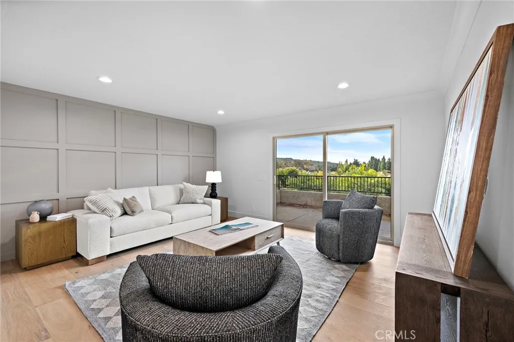 16 Morning Glory, Irvine, California 92603 home-pic-23