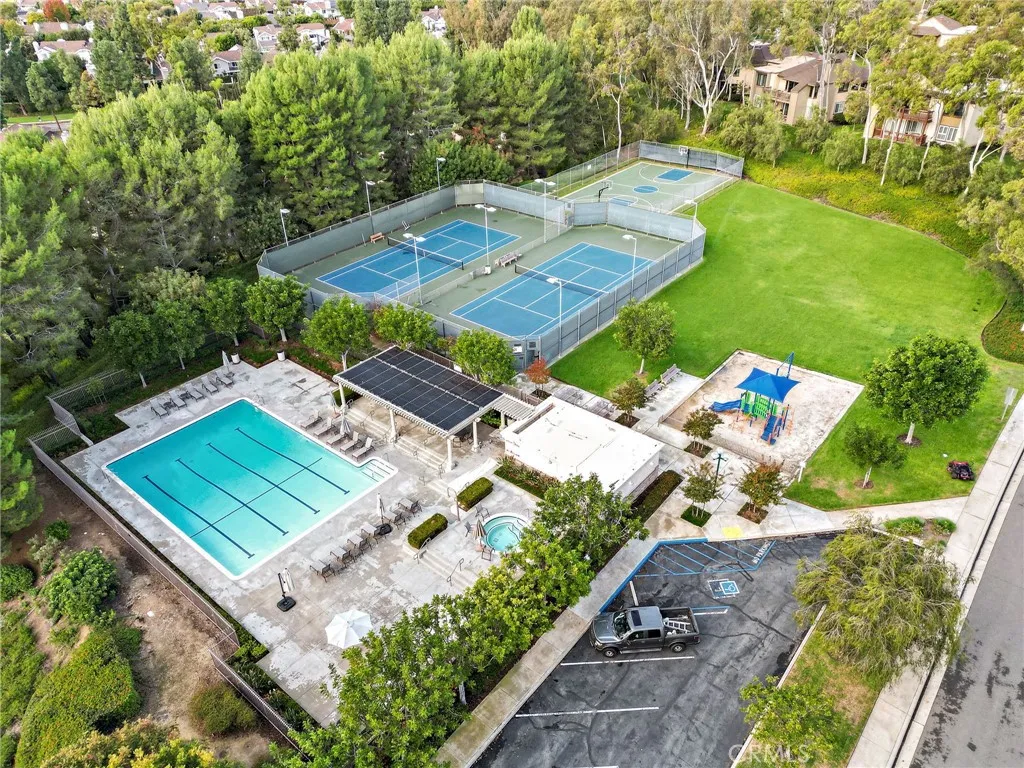 16 Morning Glory, Irvine, California 92603 home-pic-39