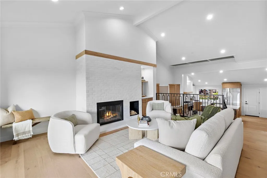 16 Morning Glory, Irvine, California 92603 home-pic-15