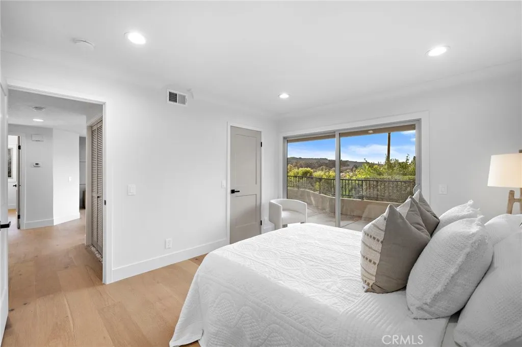 16 Morning Glory, Irvine, California 92603 home-pic-28