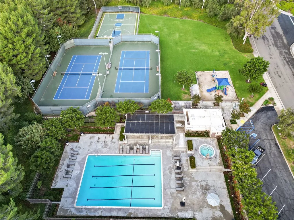 16 Morning Glory, Irvine, California 92603 home-pic-40