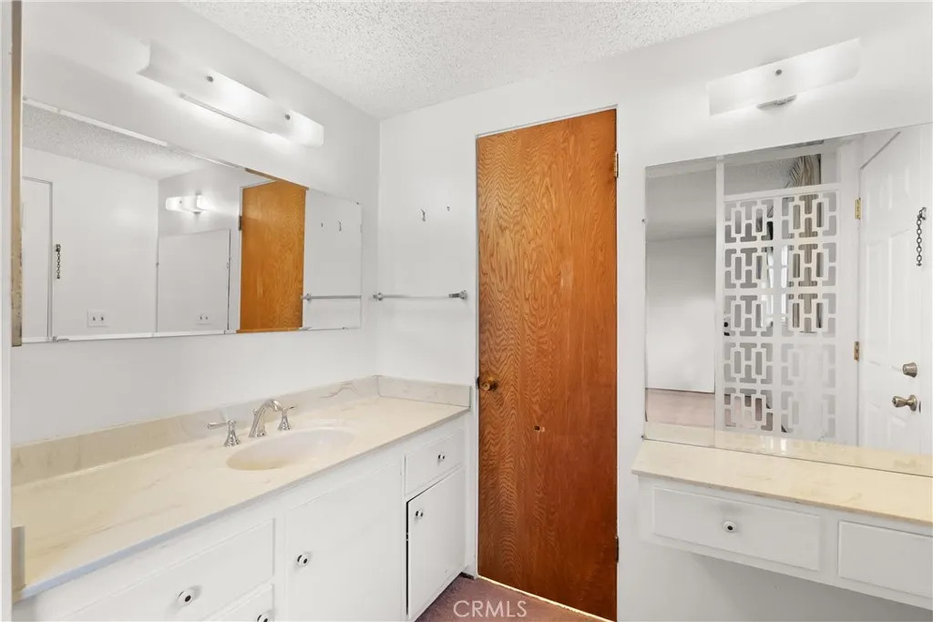 1093 N Gardner, Orange, California 92867 home-pic-17