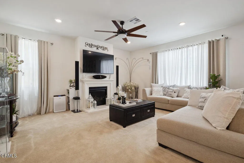 420 Celebration Lane, Santa Paula, California 93060 home-pic-7
