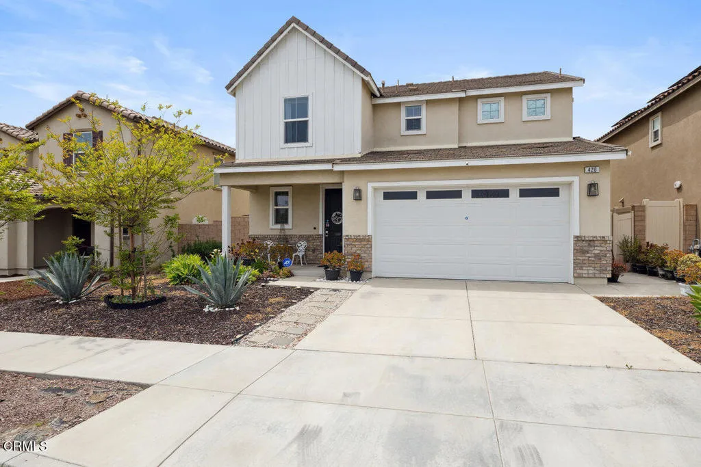 420 Celebration Lane, Santa Paula, California 93060 home-pic-1