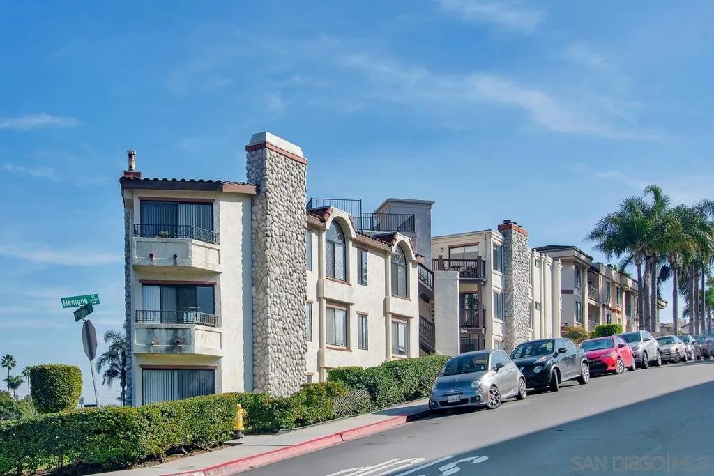 4494 Mentone St. 6, San Diego, California 92107 home-pic-10