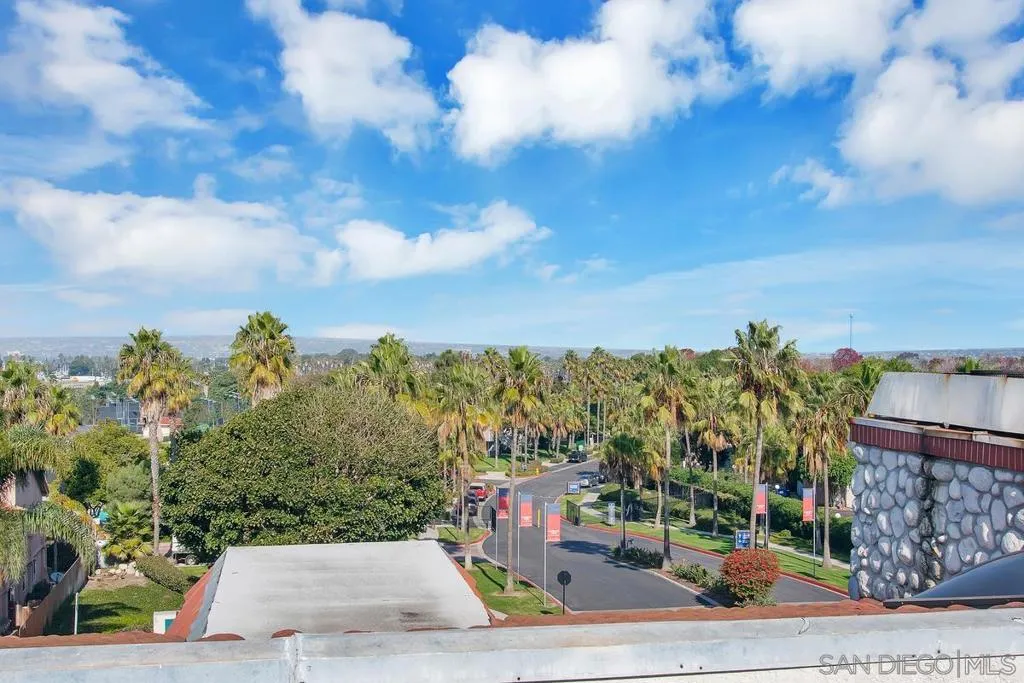 4494 Mentone St. 6, San Diego, California 92107 home-pic-27