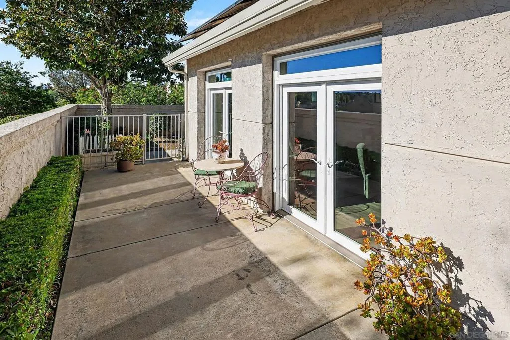 627 Valley Grove Ln, Escondido, California 92025 home-pic-29