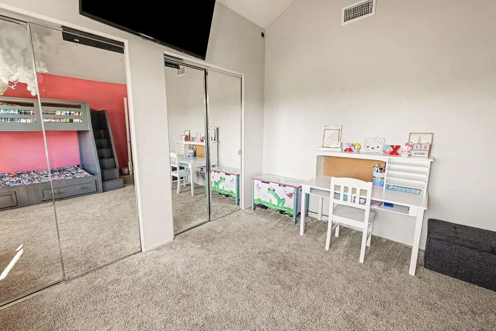 627 Valley Grove Ln, Escondido, California 92025 home-pic-21