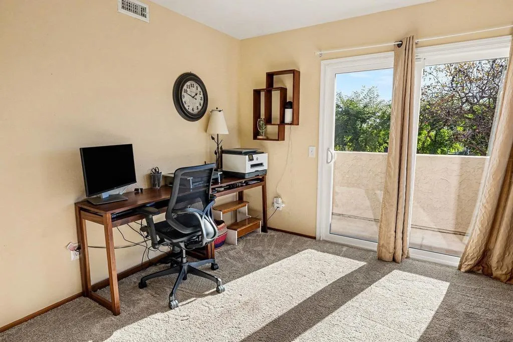 627 Valley Grove Ln, Escondido, California 92025 home-pic-25