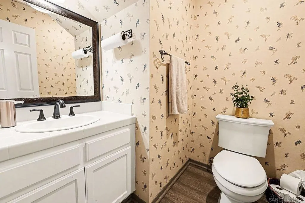 627 Valley Grove Ln, Escondido, California 92025 home-pic-15